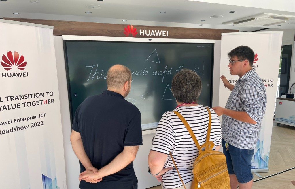 HUAWEI