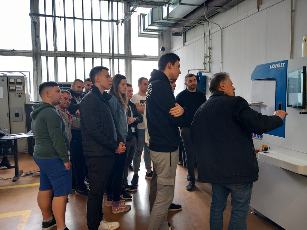 Студенти от ТУ в Булминт - 1